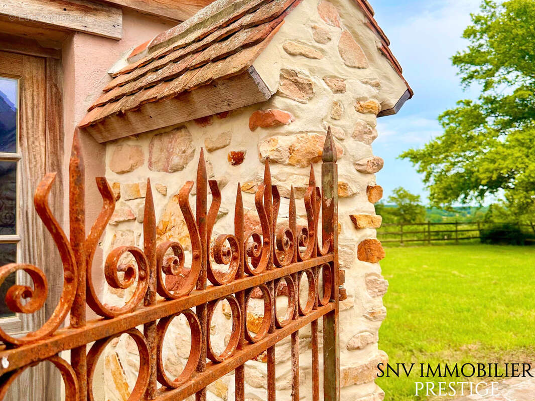 Maison à PARAY-LE-MONIAL