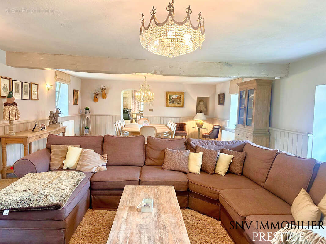 Maison à PARAY-LE-MONIAL