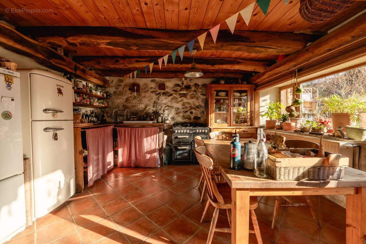 Maison à LESCHERAINES