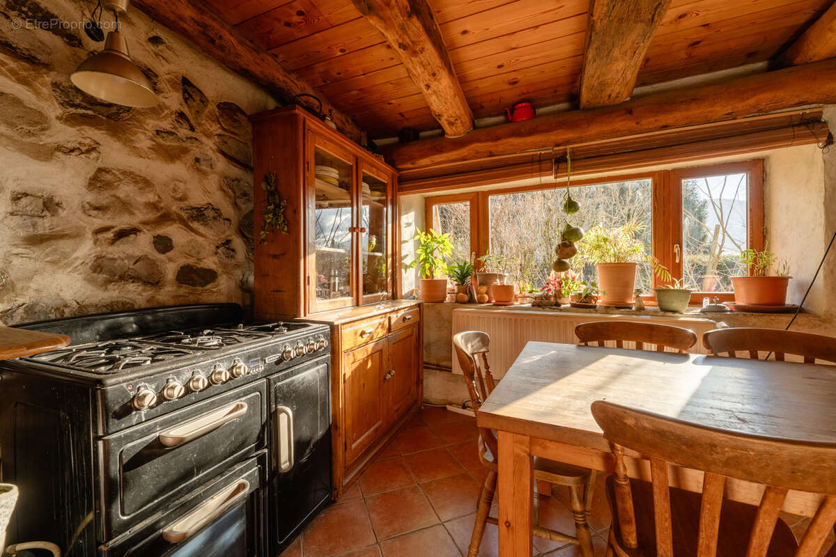 Maison à LESCHERAINES