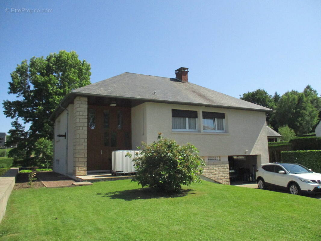 Maison à CHATEAU-CHINON(VILLE)