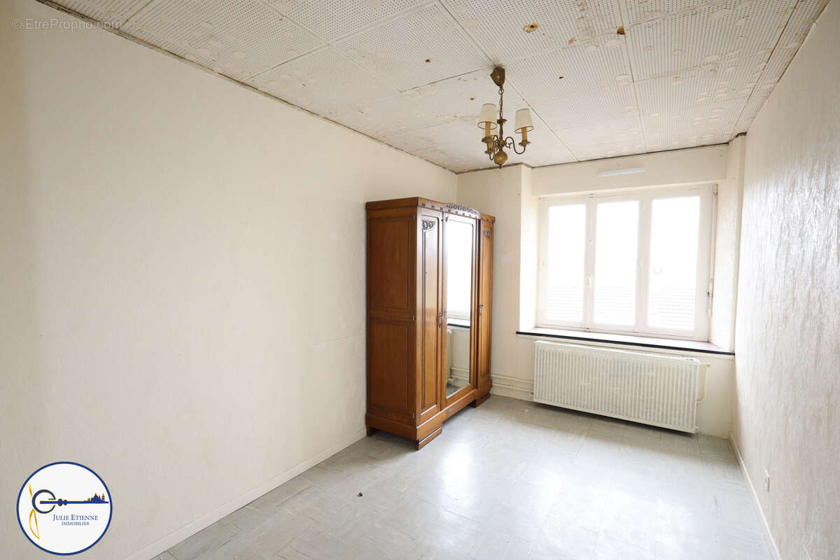 Maison à DOMEVRE-SUR-DURBION