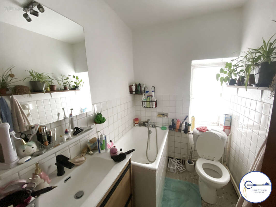 Maison à DOMEVRE-SUR-DURBION