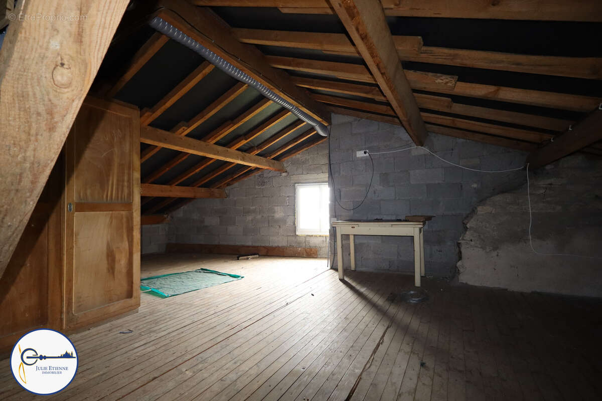 Maison à DOMEVRE-SUR-DURBION