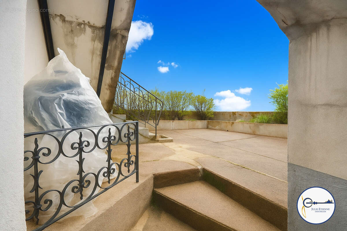 Maison à DOMEVRE-SUR-DURBION