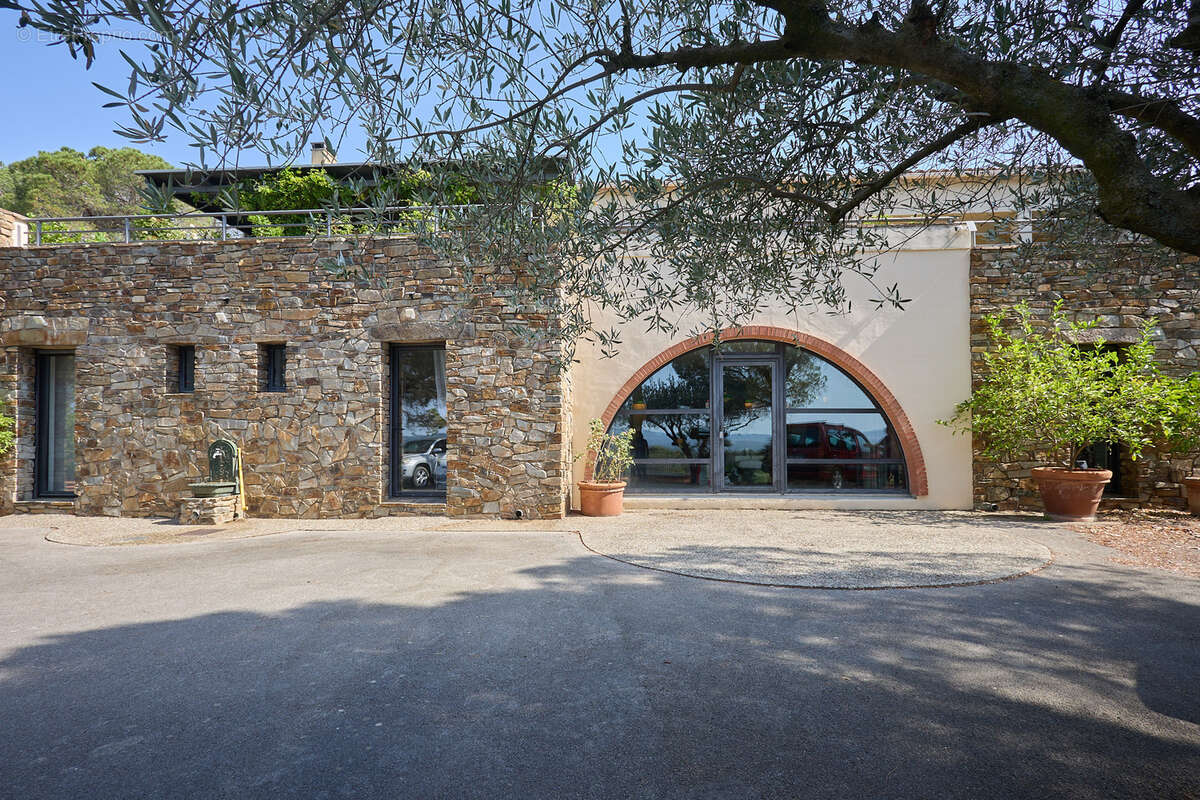 Maison à VILLEDUBERT