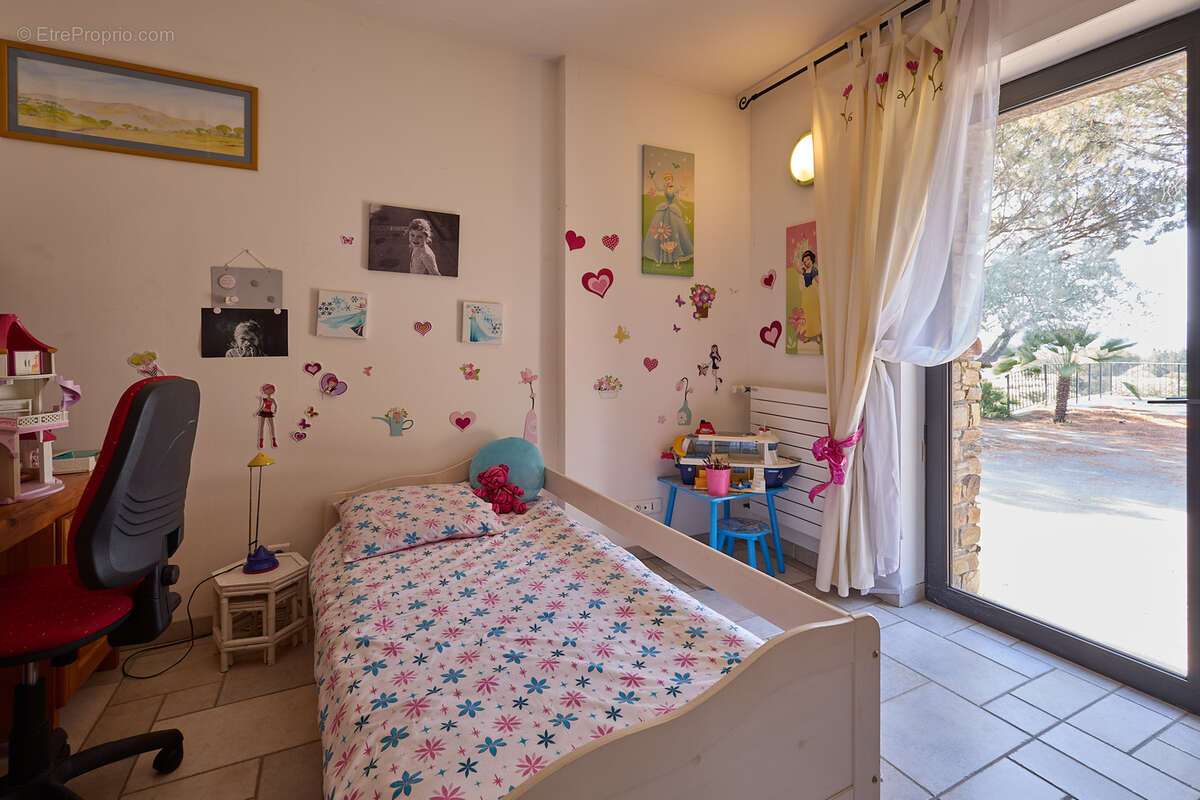 Maison à VILLEDUBERT