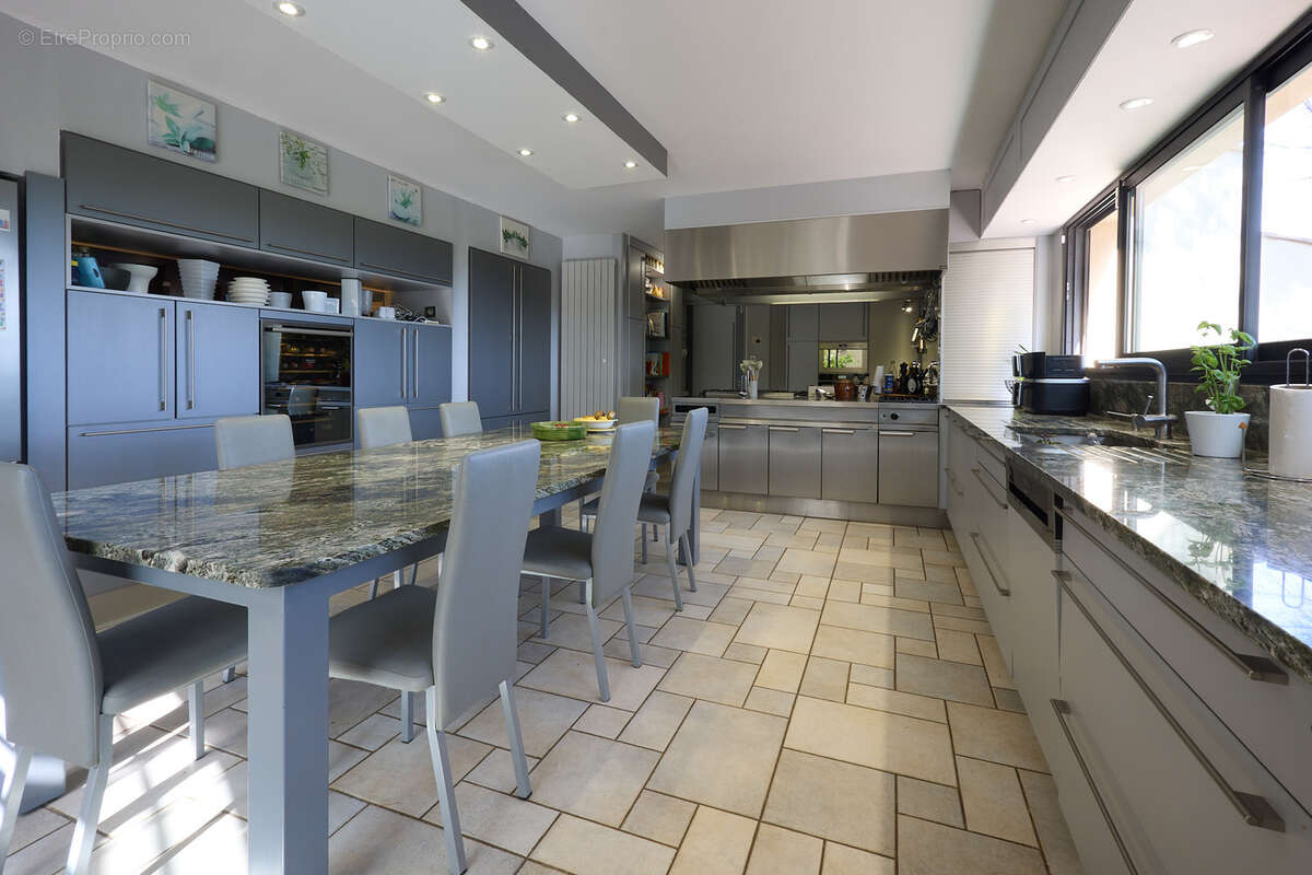 Maison à VILLEDUBERT