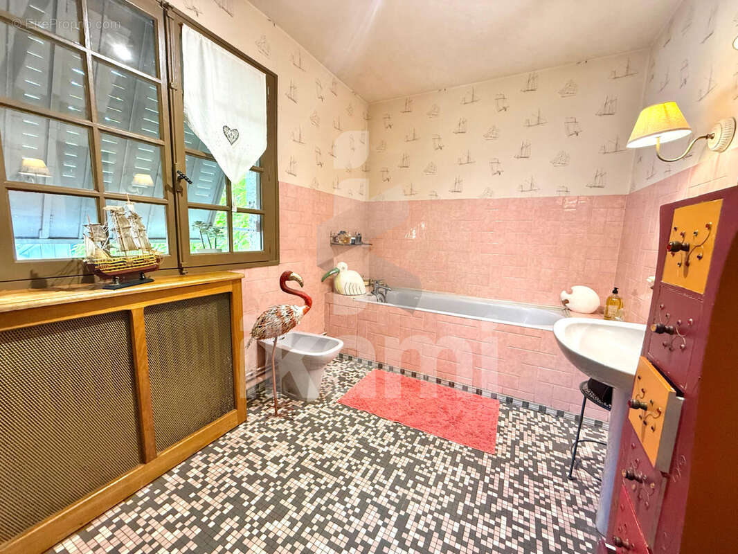 Appartement à DOUCIER