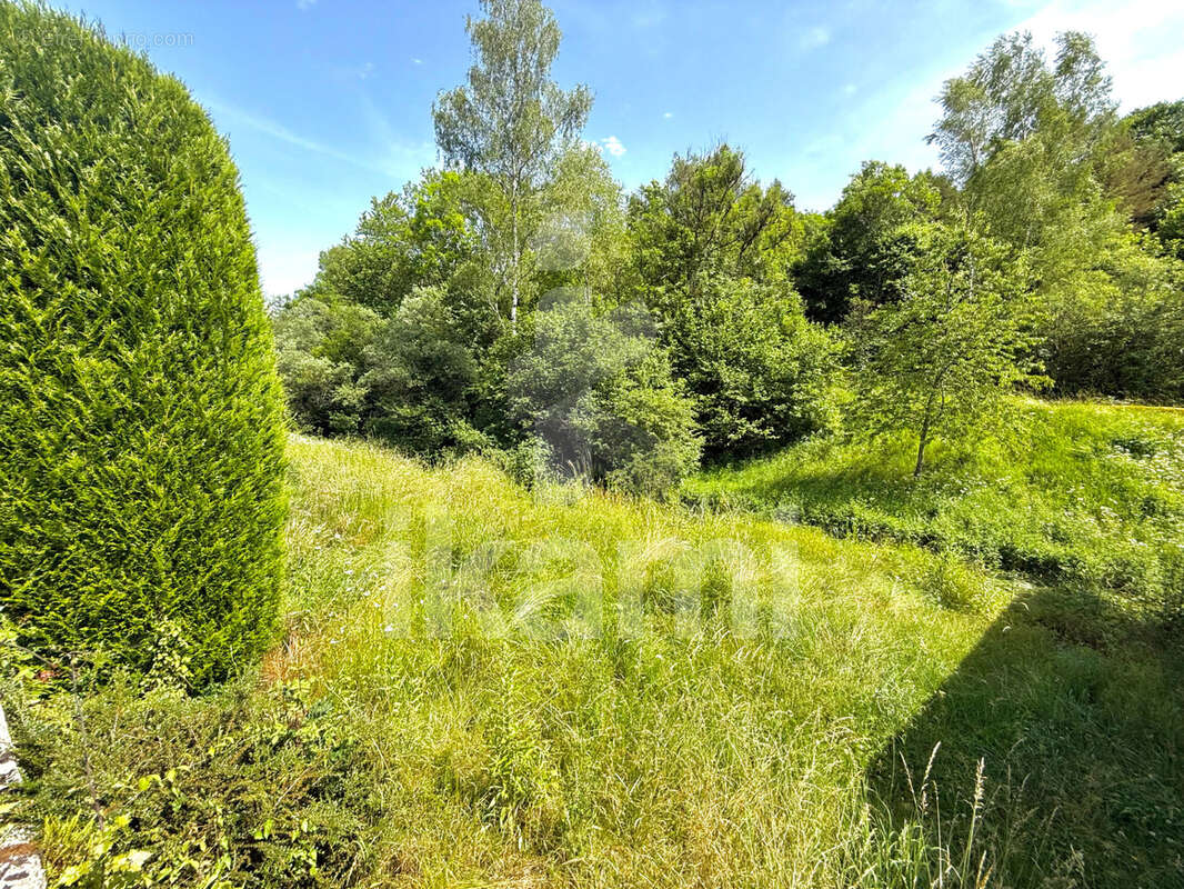 Appartement à DOUCIER