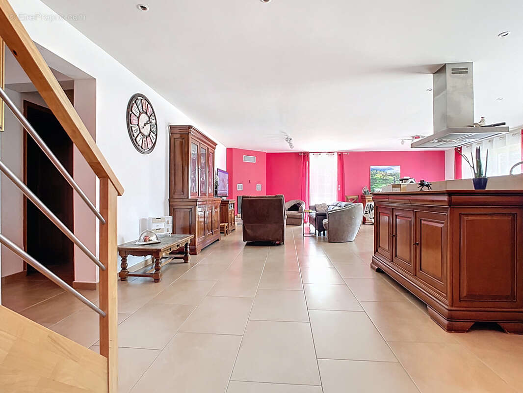 Maison à MONTMIRAIL