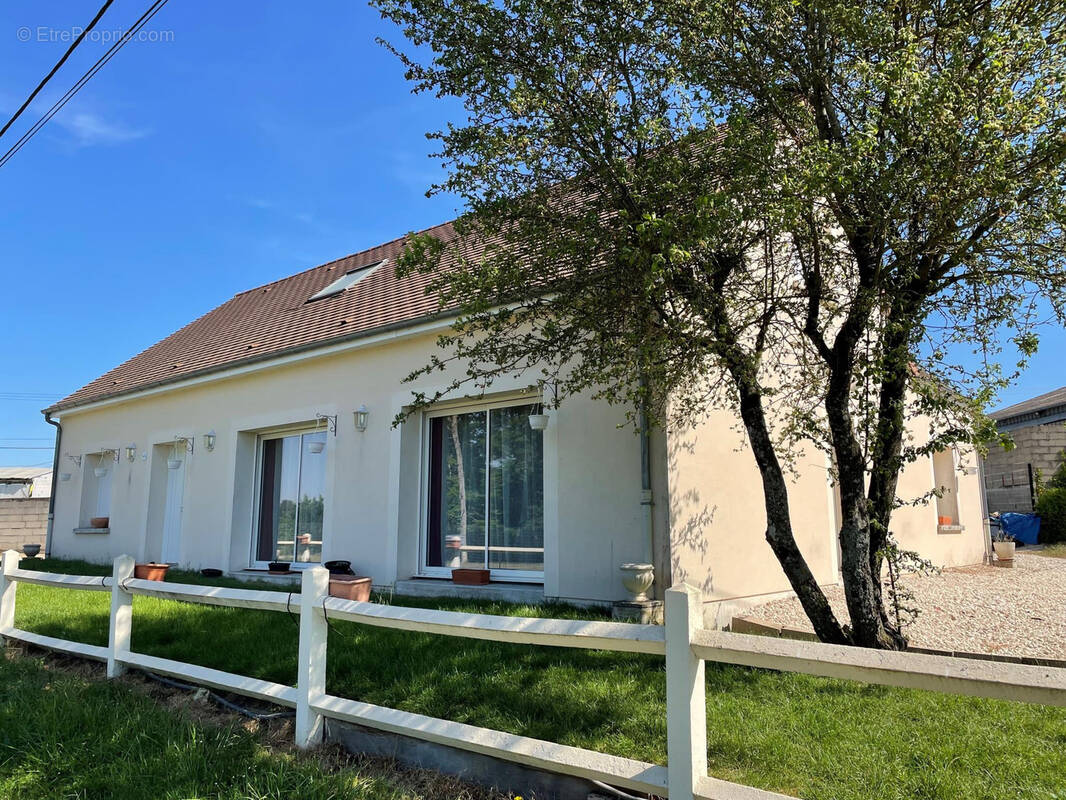 Maison à MONTMIRAIL