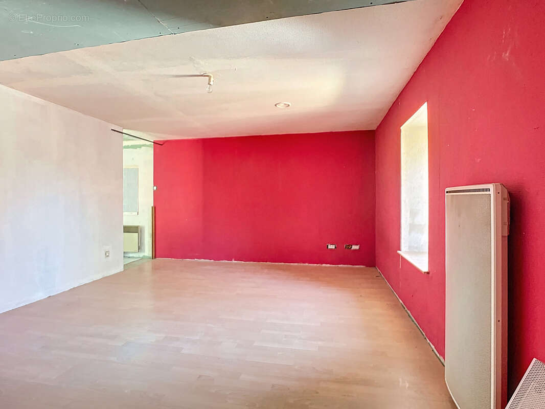 Maison à MONTMIRAIL