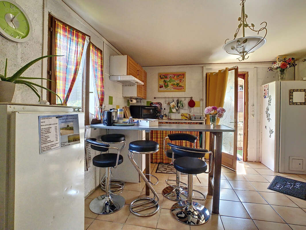 Maison à MONTMIRAIL