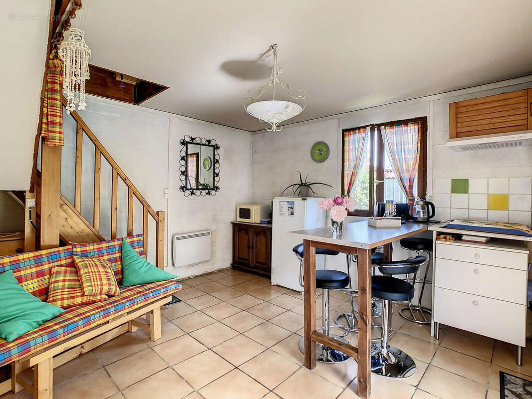 Maison à MONTMIRAIL