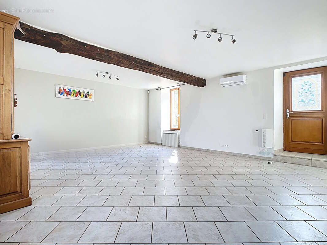 Maison à MONTMIRAIL