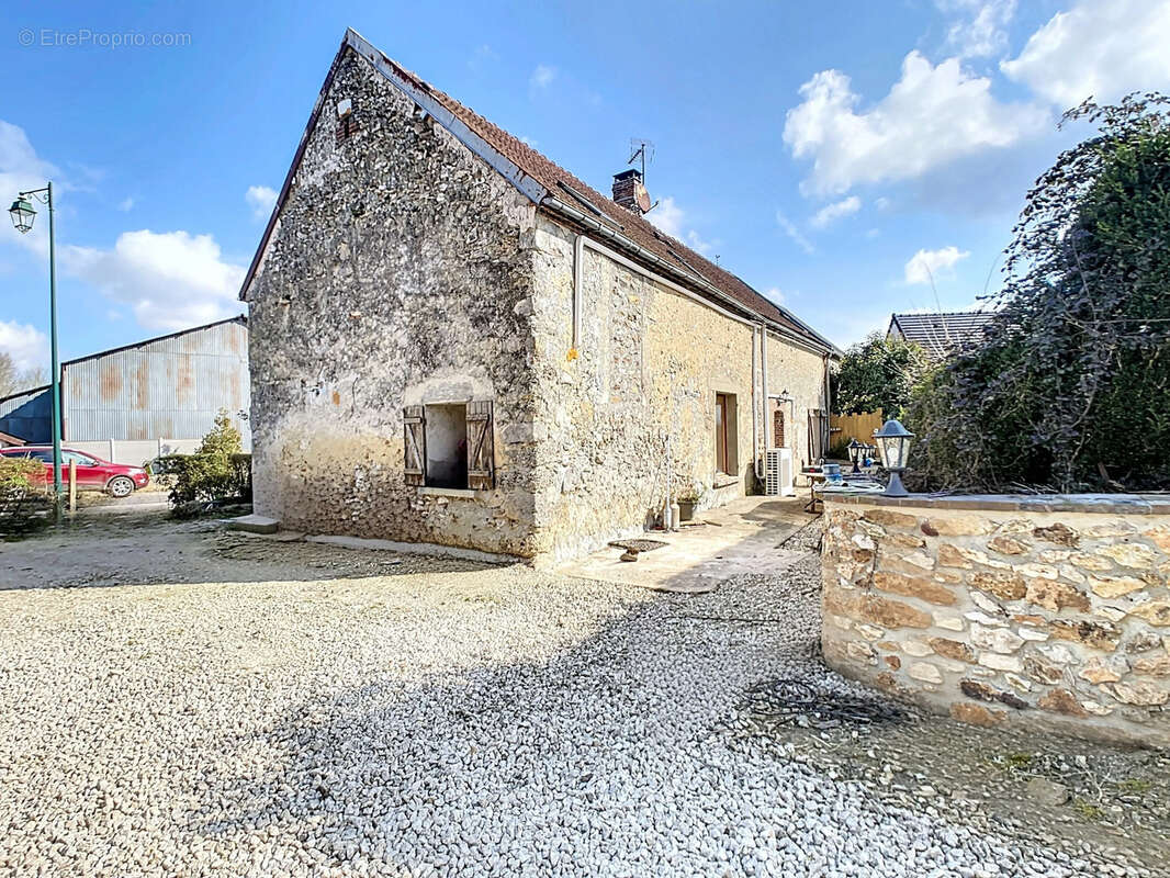 Maison à MONTMIRAIL