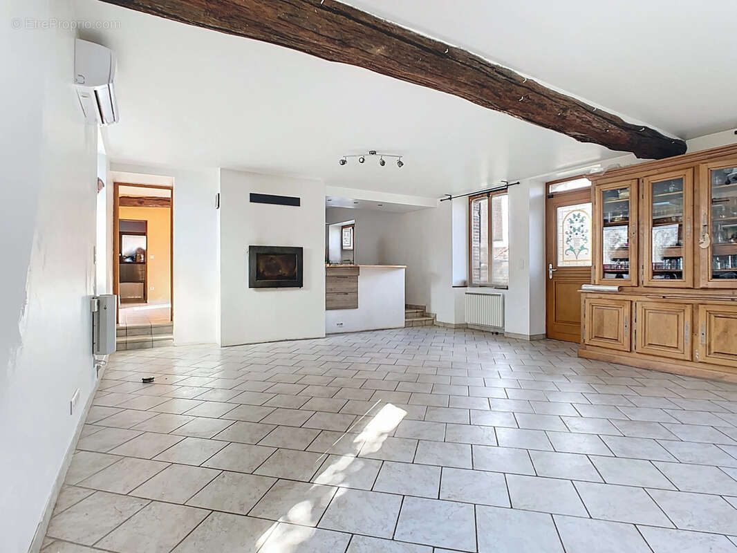 Maison à MONTMIRAIL