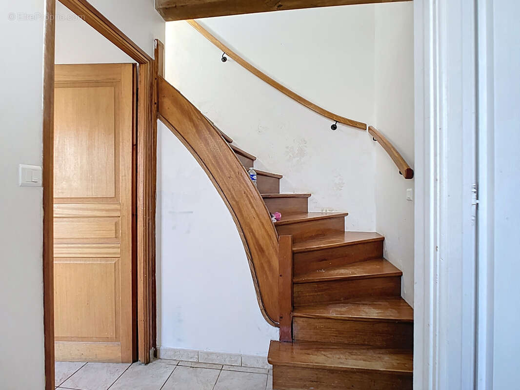 Maison à MONTMIRAIL