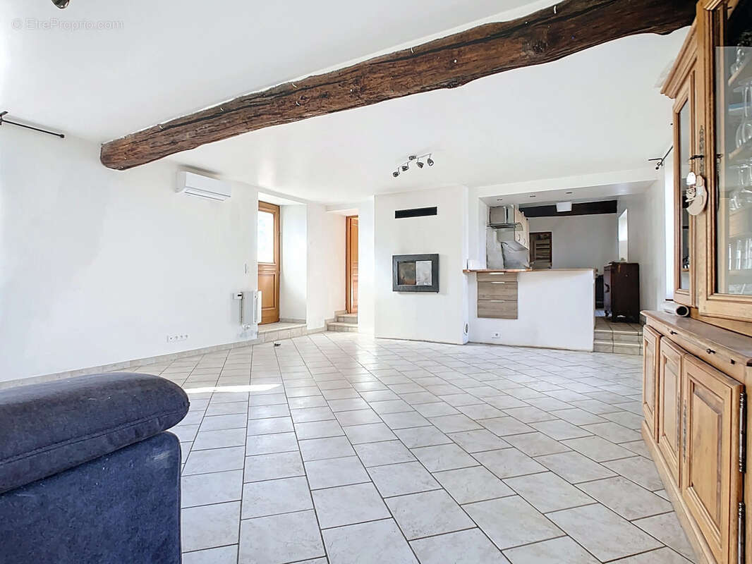 Maison à MONTMIRAIL