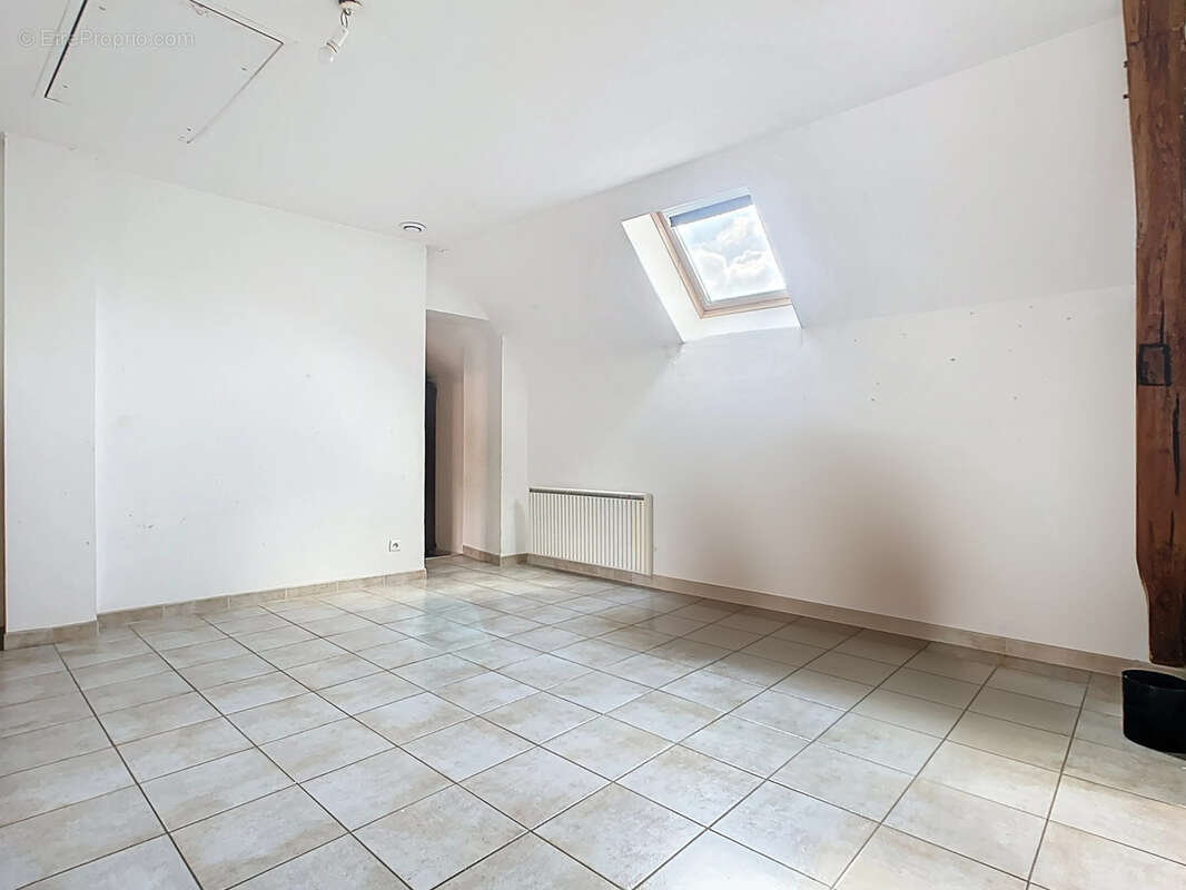 Maison à MONTMIRAIL