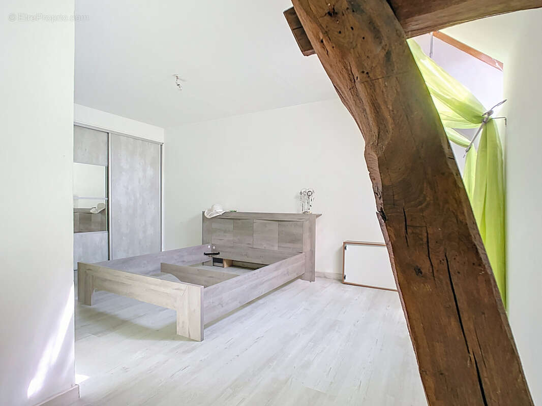 Maison à MONTMIRAIL