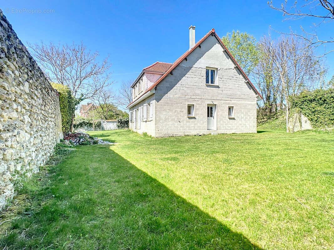 Maison à MONTMIRAIL