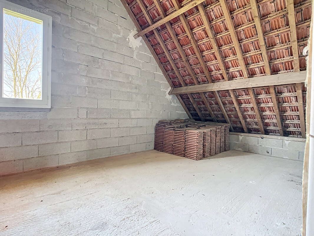 Maison à MONTMIRAIL