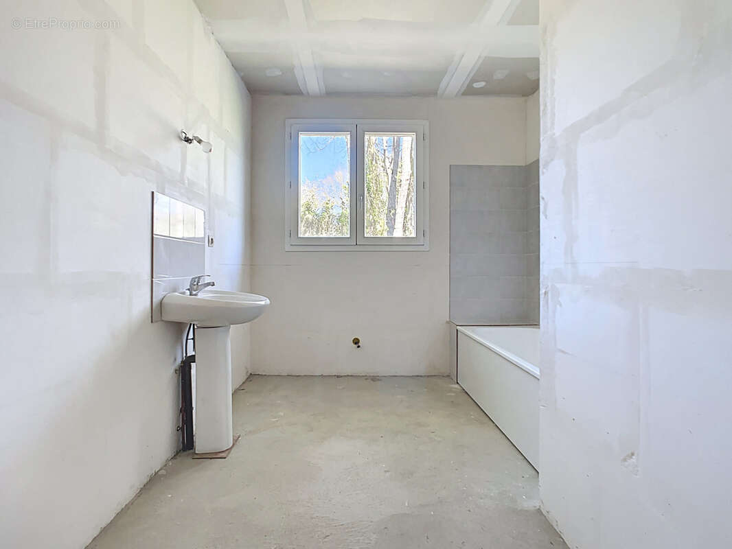 Maison à MONTMIRAIL