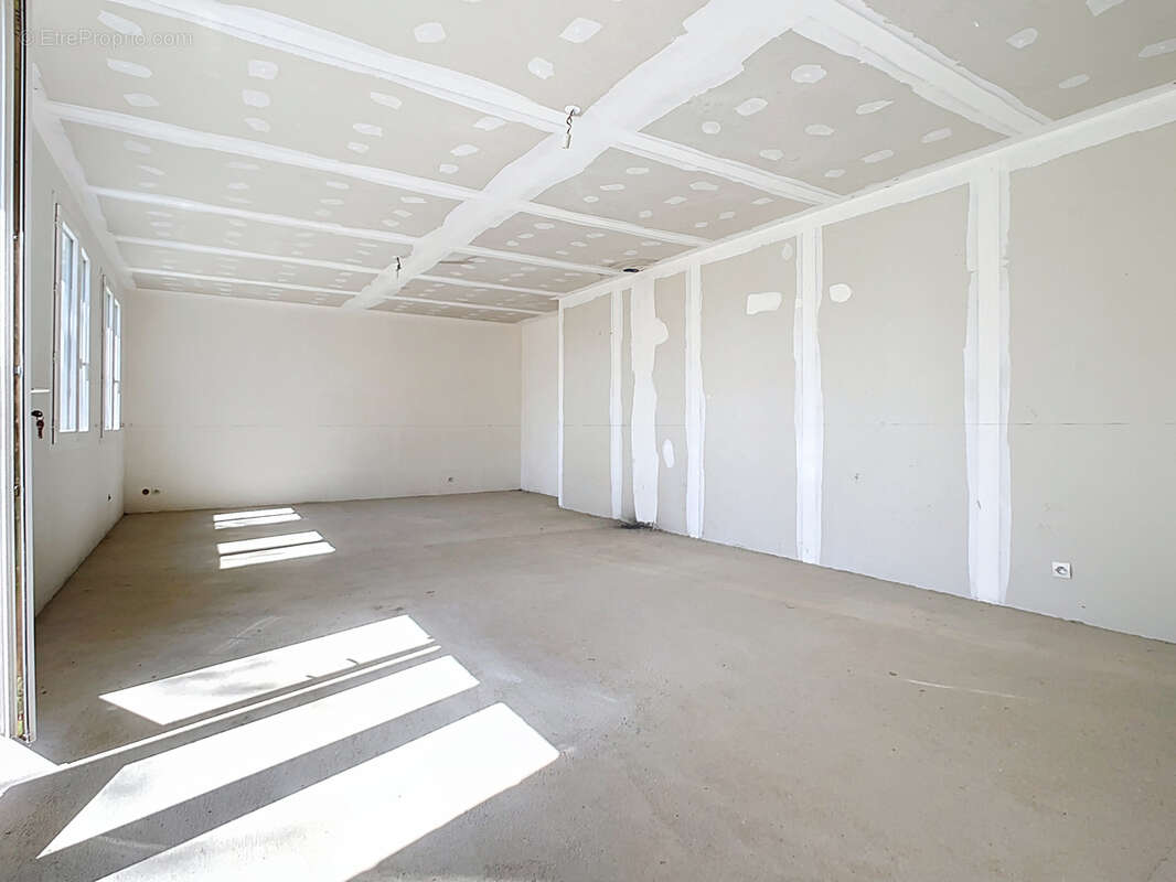 Maison à MONTMIRAIL