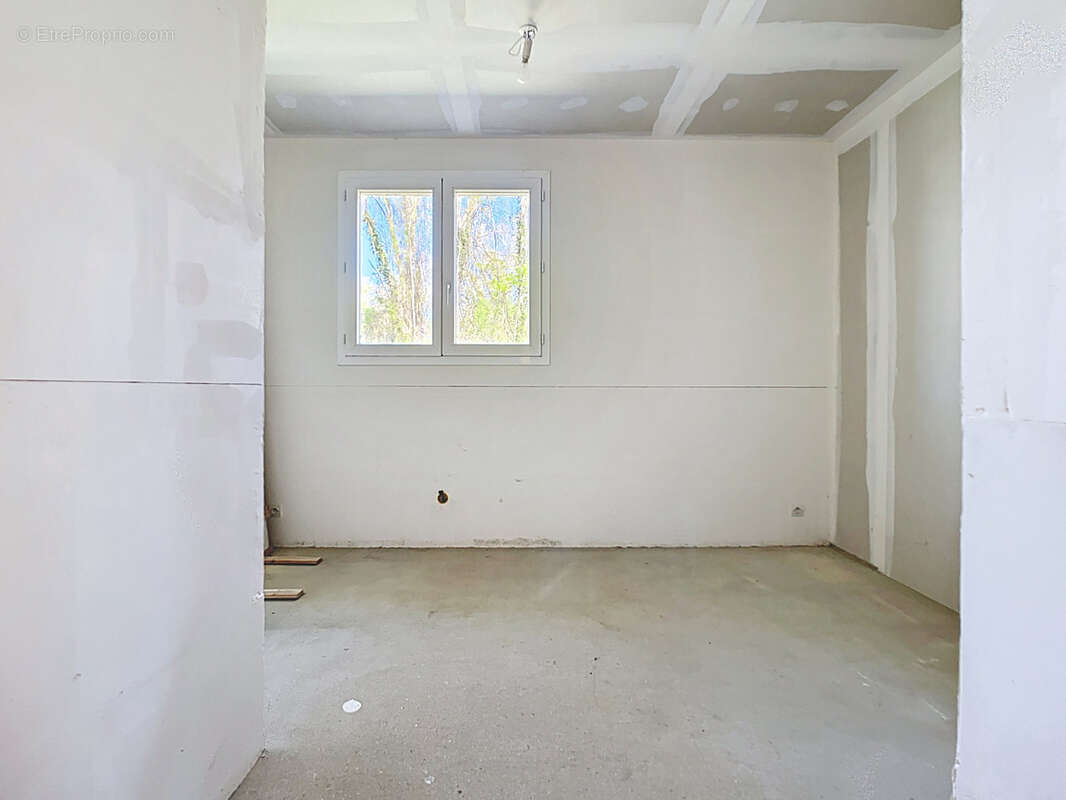 Maison à MONTMIRAIL