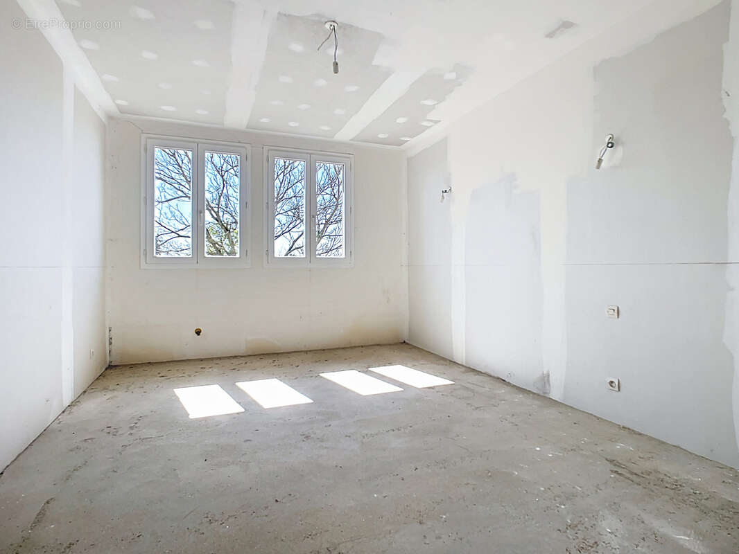 Maison à MONTMIRAIL