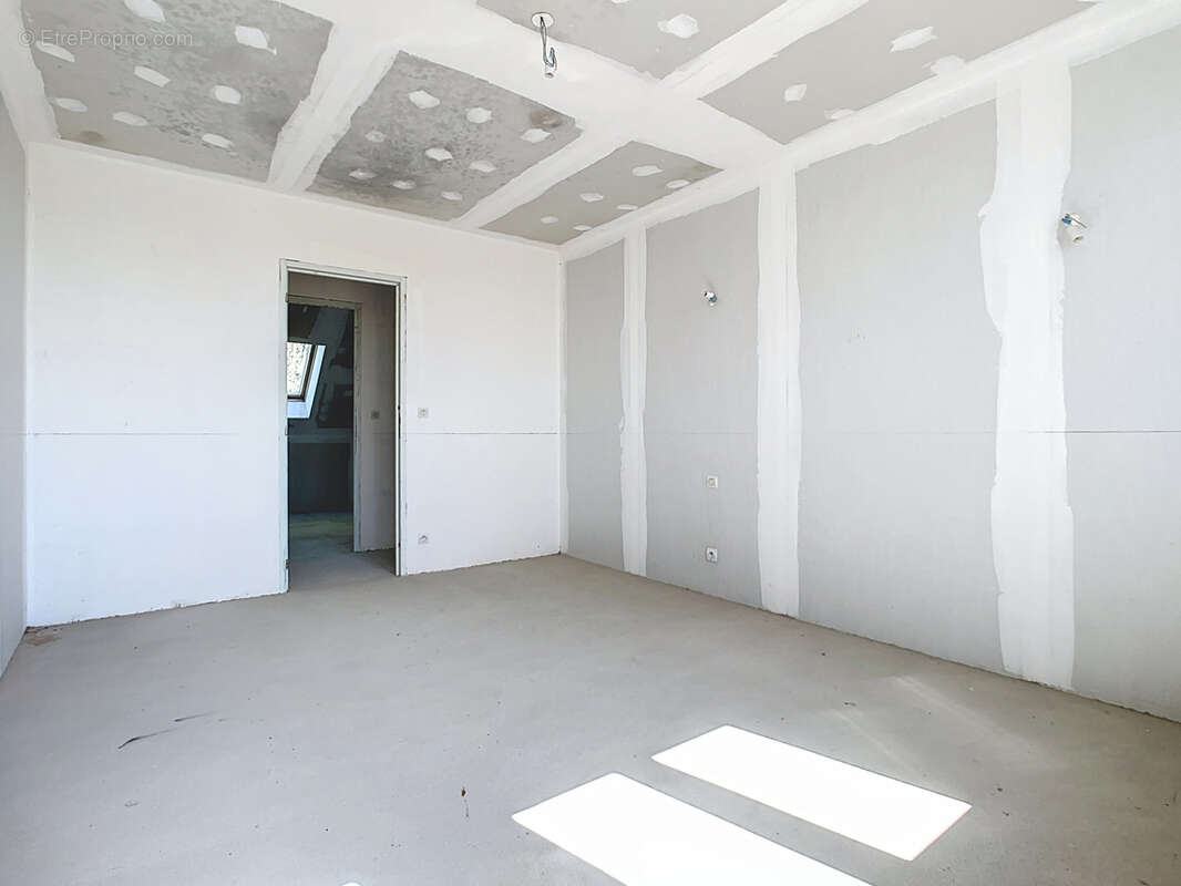 Maison à MONTMIRAIL