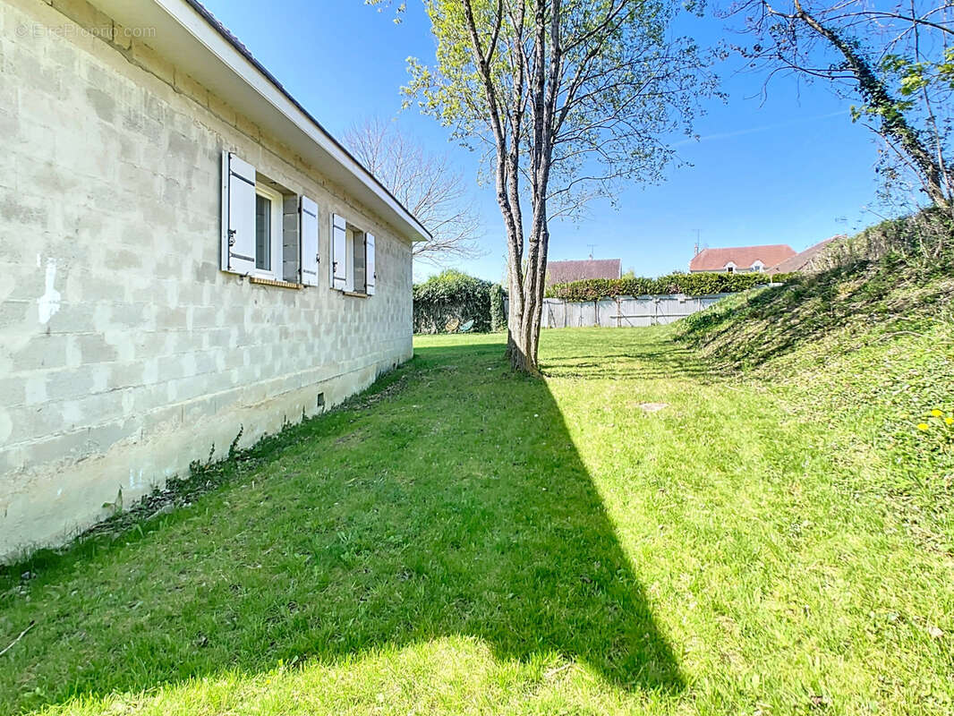 Maison à MONTMIRAIL