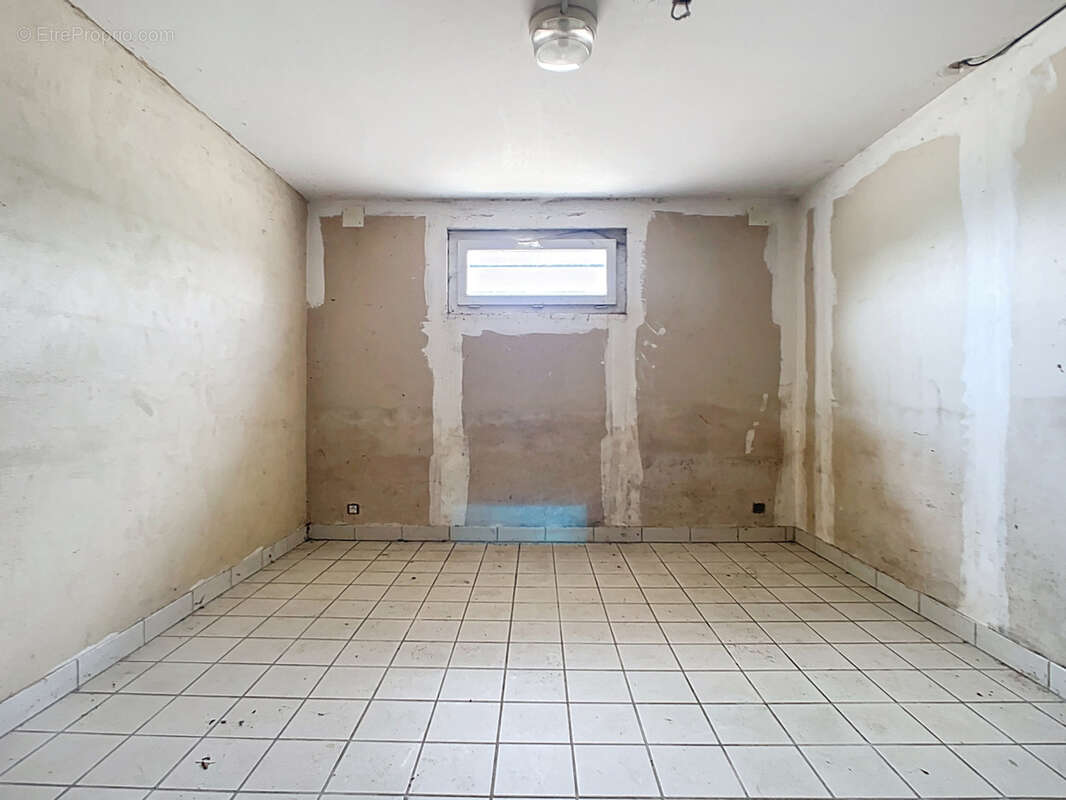 Maison à MONTMIRAIL