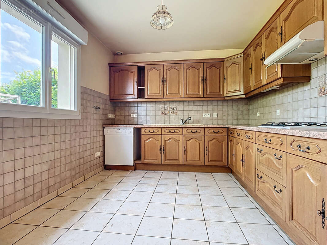 Maison à MONTMIRAIL