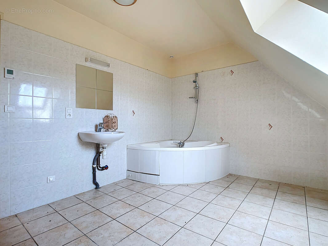 Maison à MONTMIRAIL