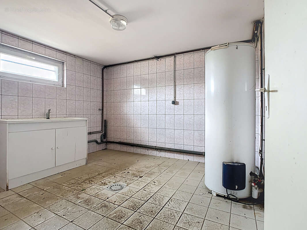 Maison à MONTMIRAIL