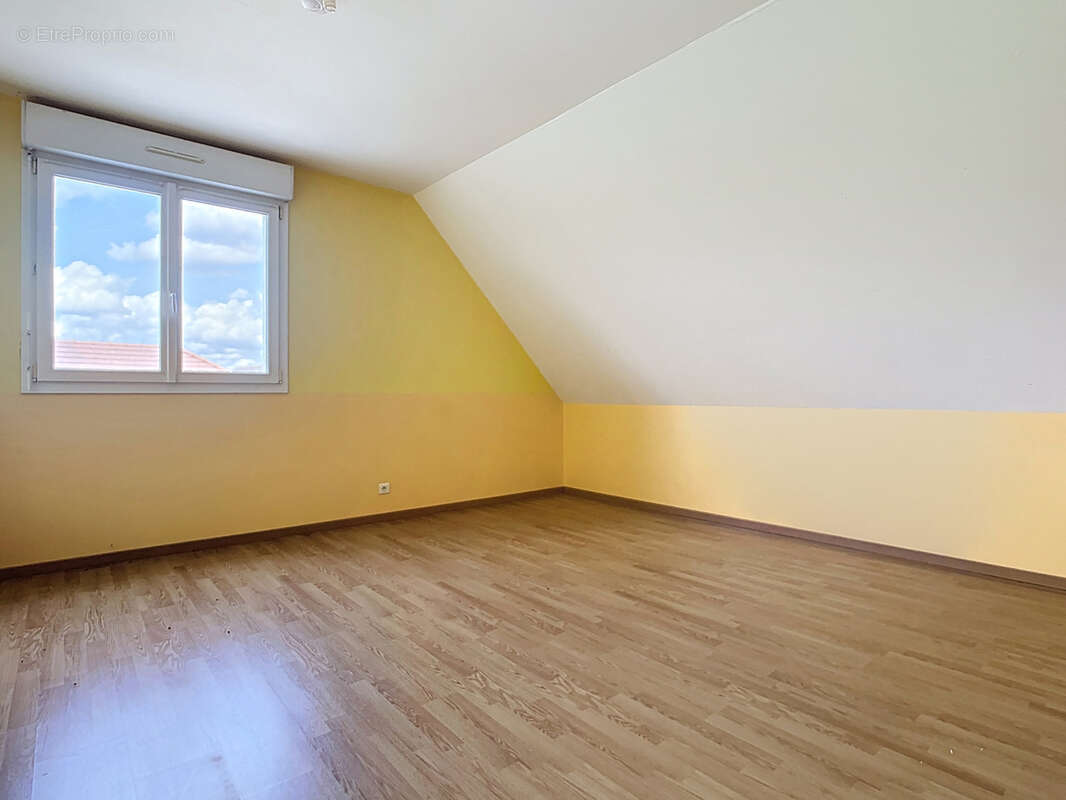 Maison à MONTMIRAIL