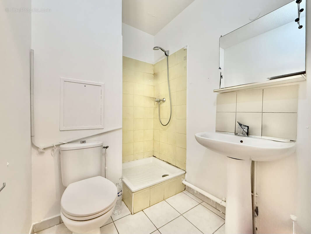 Appartement à MARSEILLE-3E