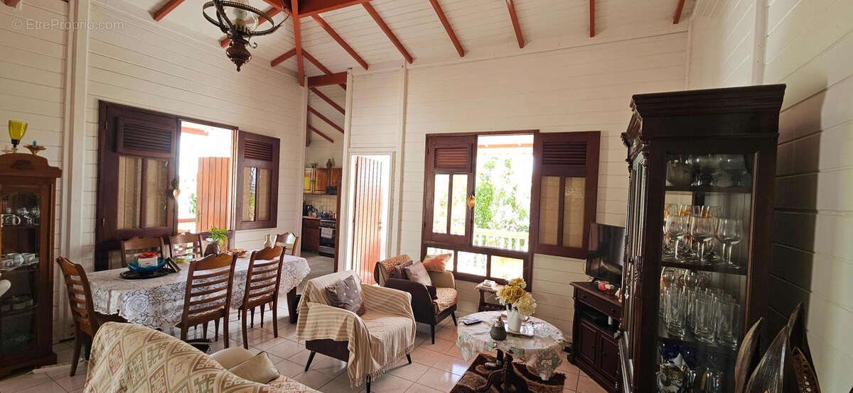 Maison à RIVIERE-SALEE