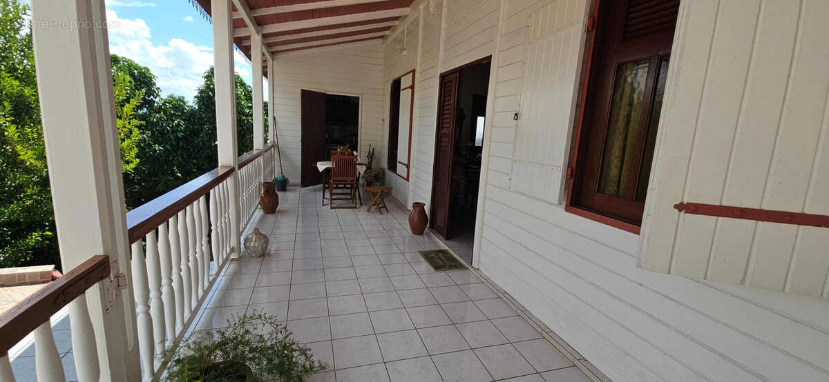 Maison à RIVIERE-SALEE