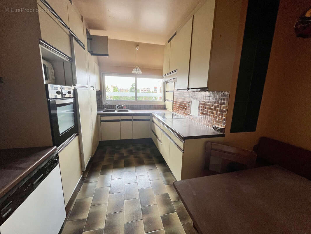 Appartement à SAINT-MAUR-DES-FOSSES