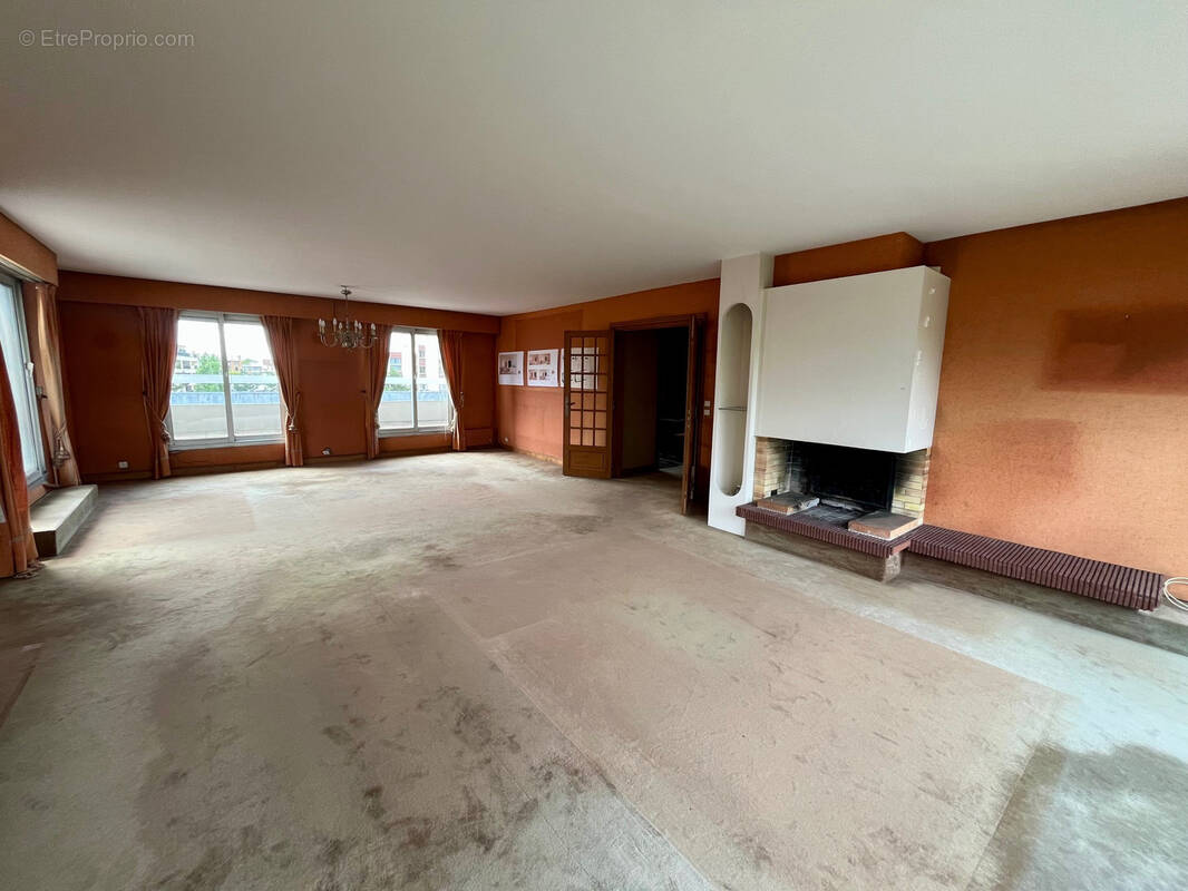 Appartement à SAINT-MAUR-DES-FOSSES