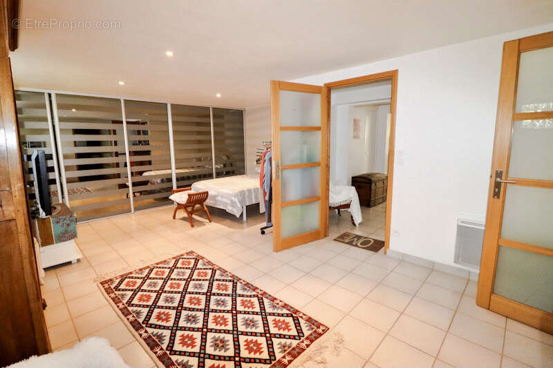 Maison à MESCHERS-SUR-GIRONDE