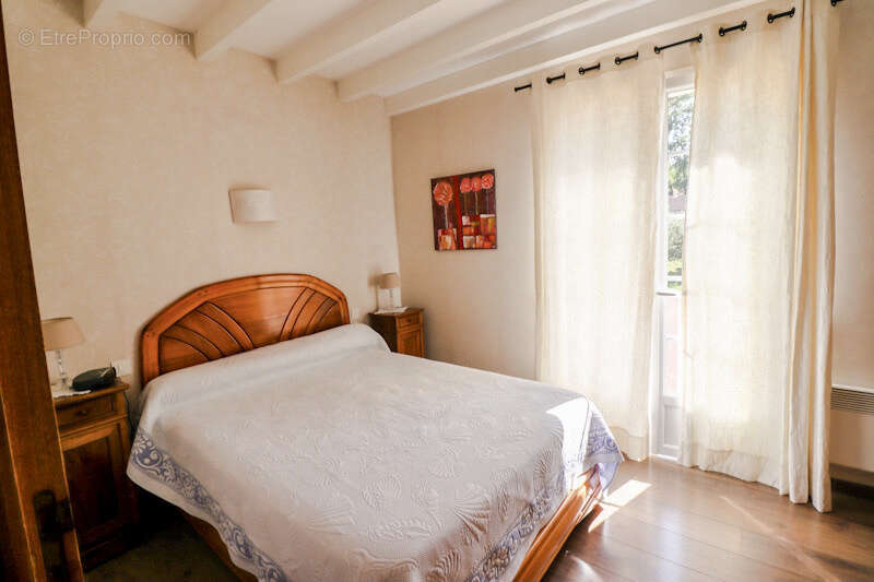 Maison à MESCHERS-SUR-GIRONDE