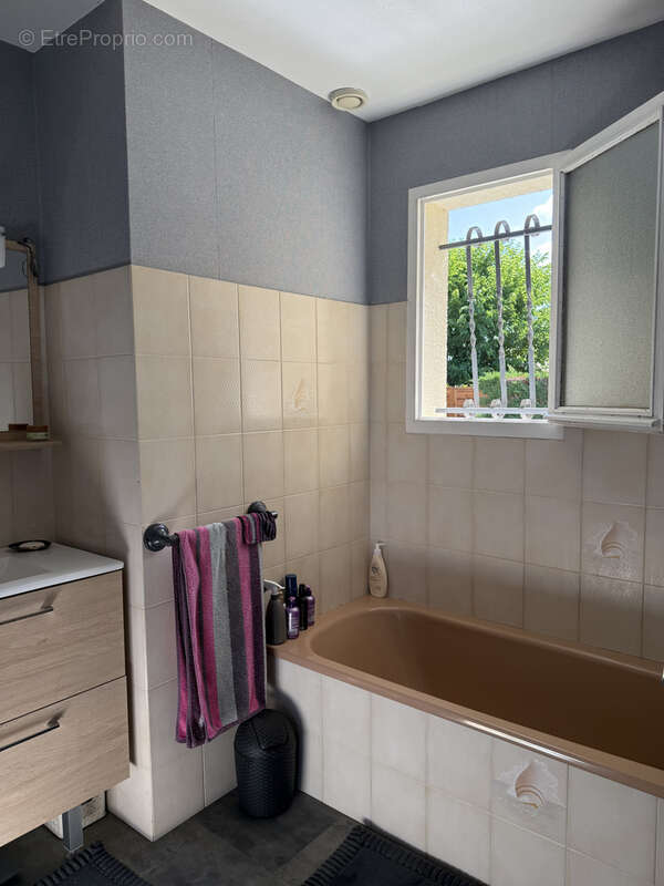 Maison à AMBARES-ET-LAGRAVE