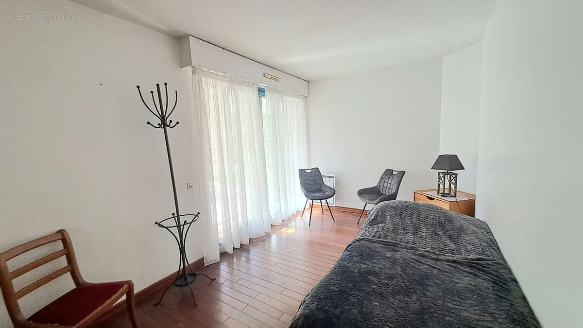 Appartement à LE PERREUX-SUR-MARNE