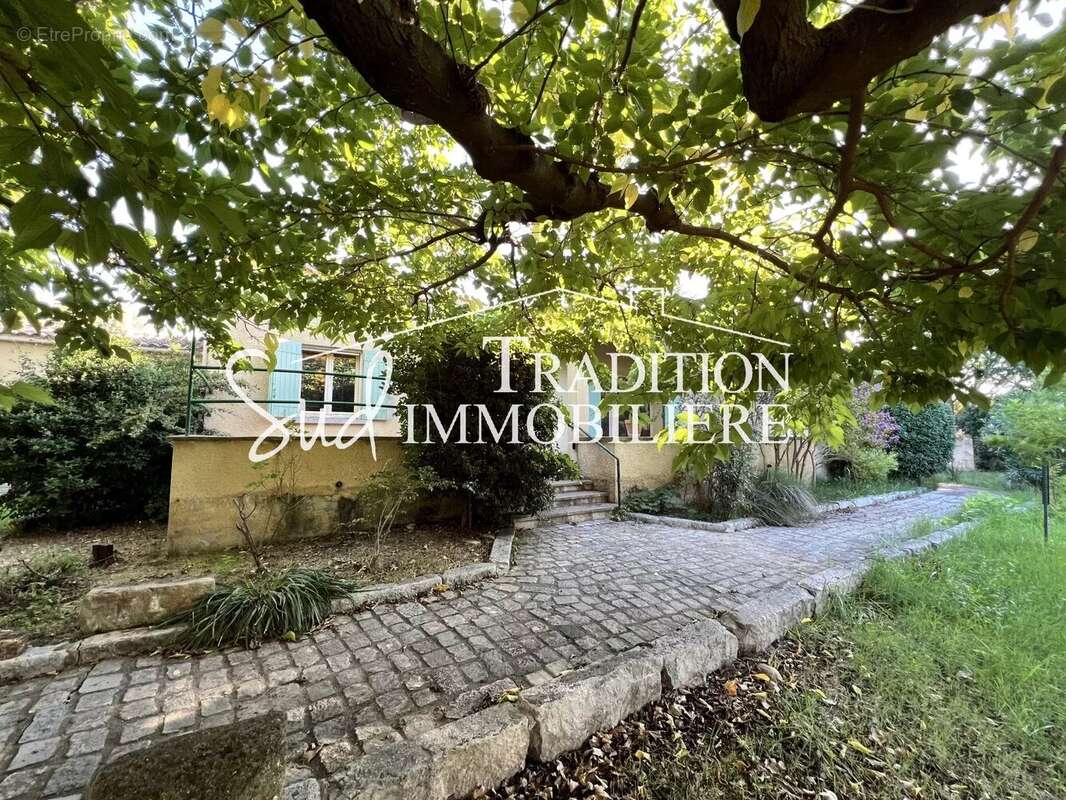 Maison à MAUSSANE-LES-ALPILLES