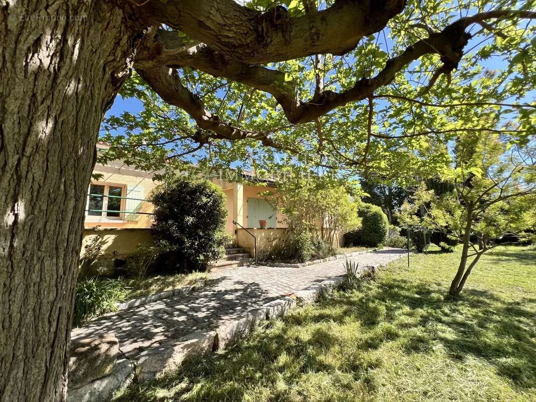 Maison à MAUSSANE-LES-ALPILLES